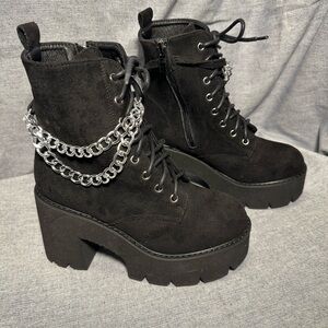 Stylish Black Combat Boots with Chain Accent
